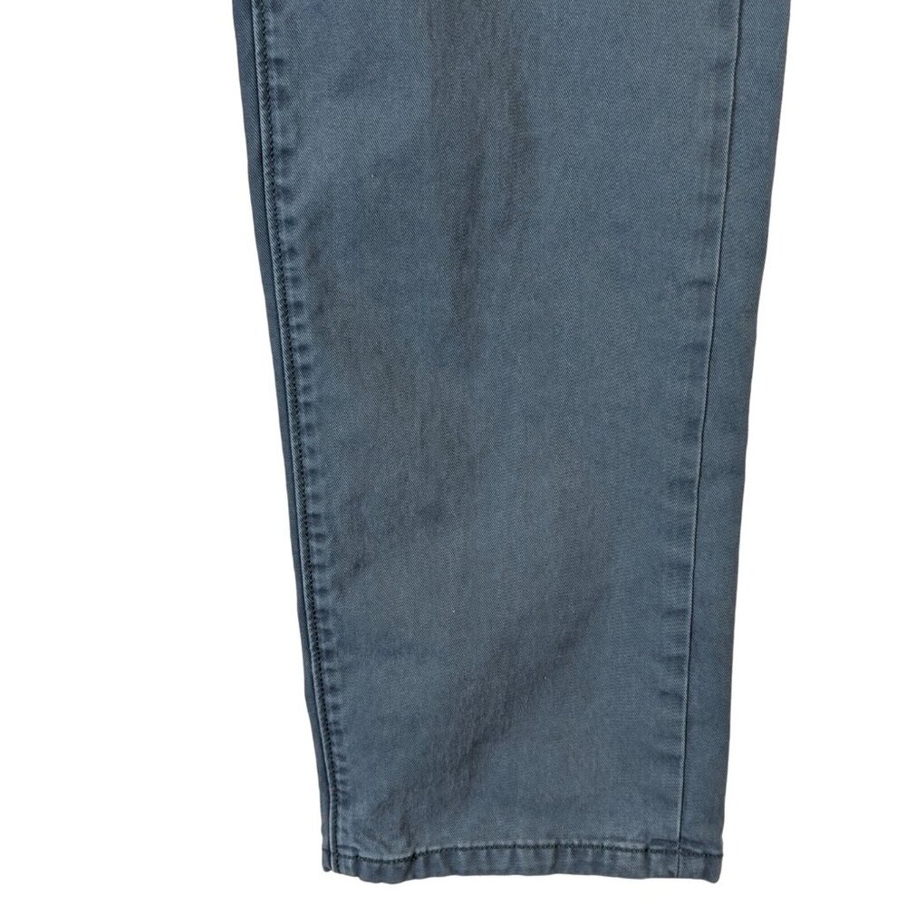 Levi Strauss Jeans Men size 36 by 32 Blue Chino Pants Pockets Classic Timeless - Picture 3 of 12